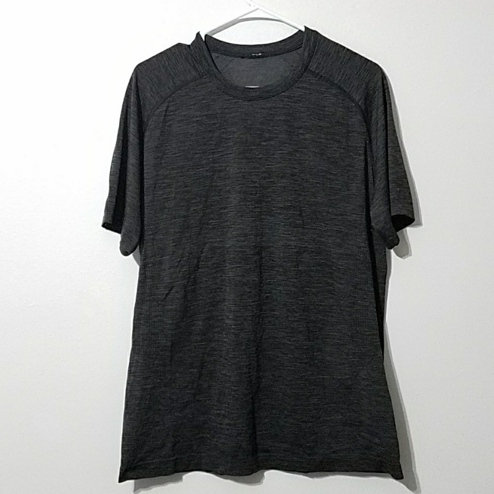 Lululemon heathered gray shirt